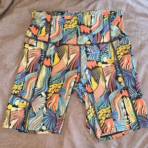 Patagonia Women's Maipo 8 inch Colorful Patterned Bike Shorts Size M